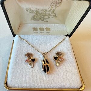 Harley-Davidson black Hills Gold set